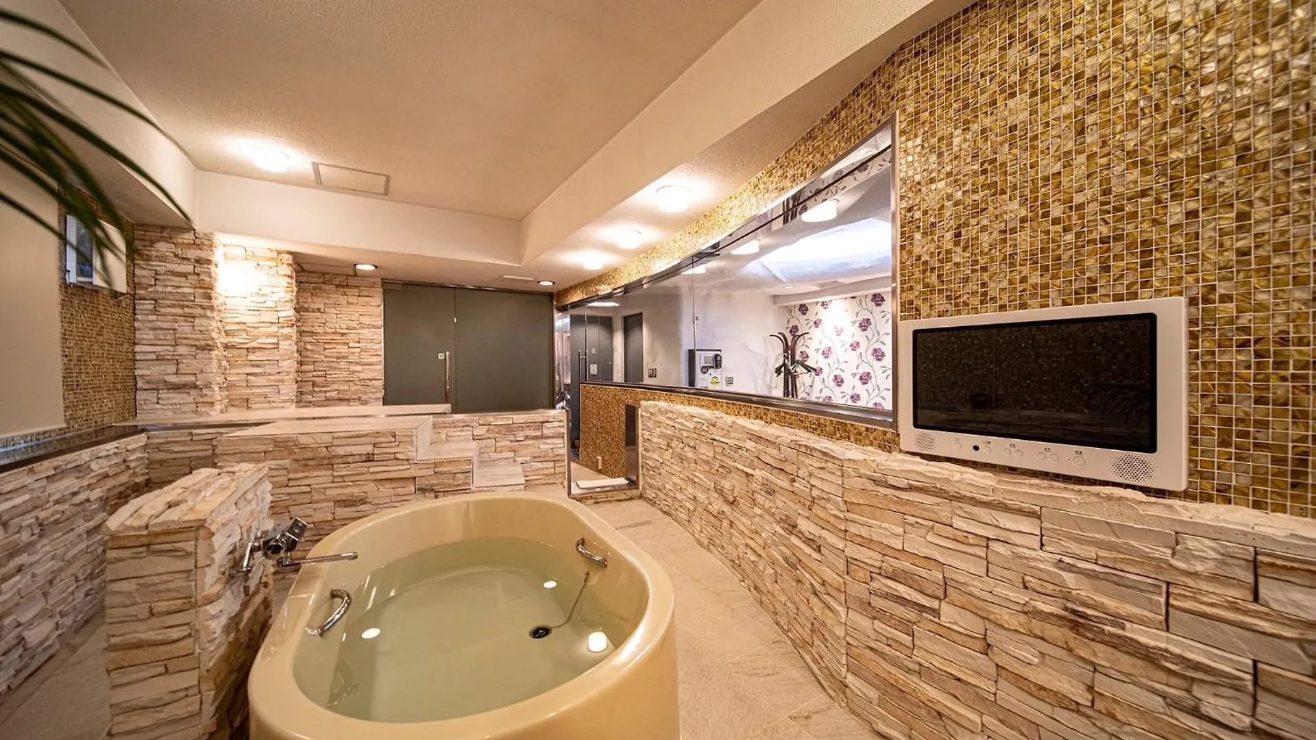 Towers Hotel - Adult Only - Osaka 3*,  Japonya