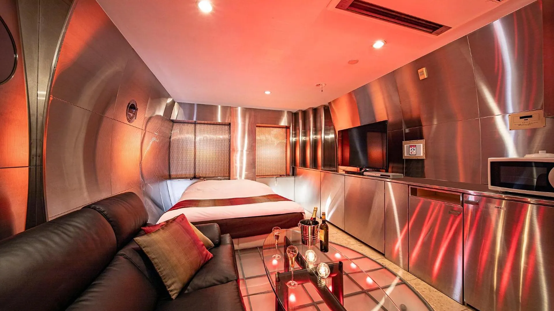 Towers Hotel - Adult Only - Osaka 3*,  Japonya